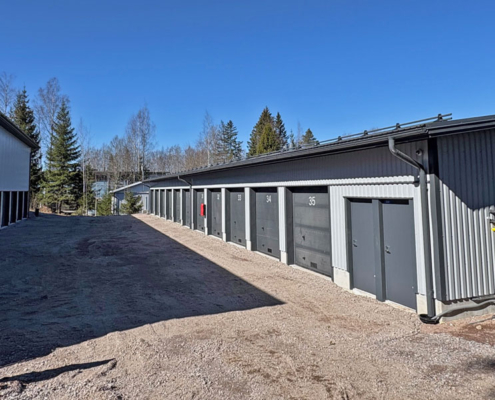Vuokrataan varastot Tuusulassa Puusepäntie 23