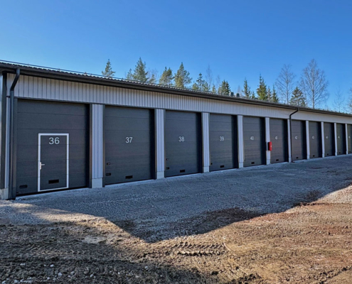 Varastot Tuusulassa Puusepäntie 23